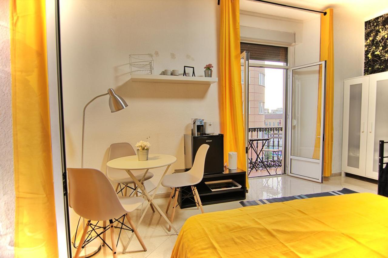 Arriola Rooms مالقة المظهر الخارجي الصورة