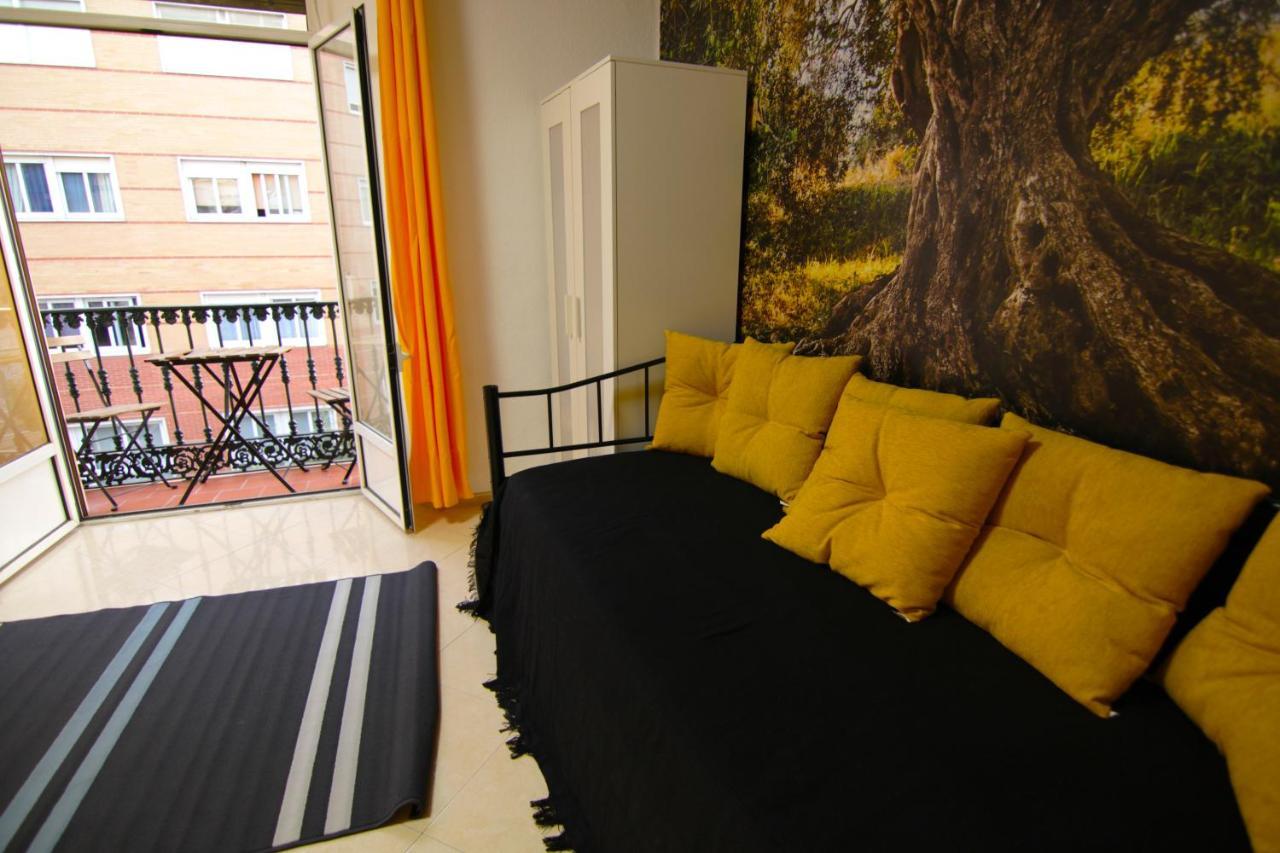 Arriola Rooms مالقة المظهر الخارجي الصورة
